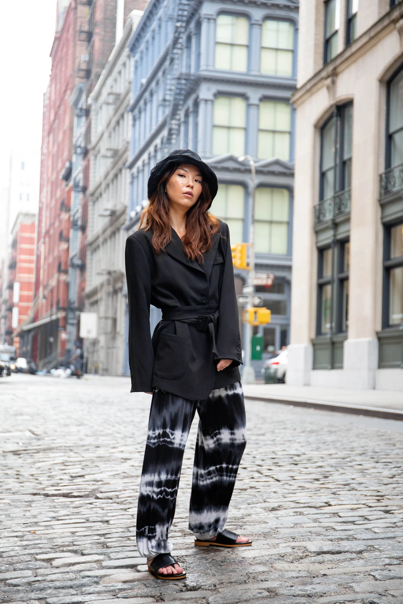 Black tie hotsell pants outfits
